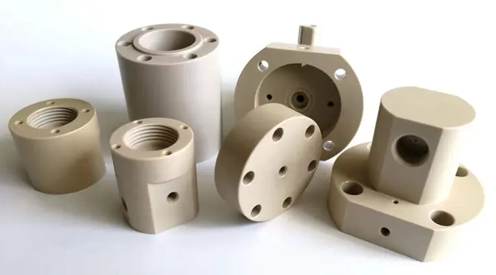 CNC frezen PEEK (3/5-assig)